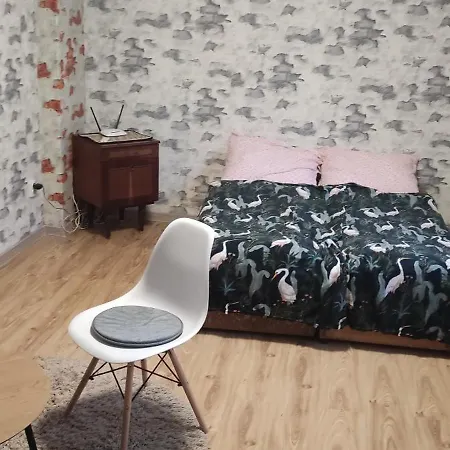 Radvanka напівособняк з власним двором Uzhhorod